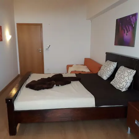 Apartman *